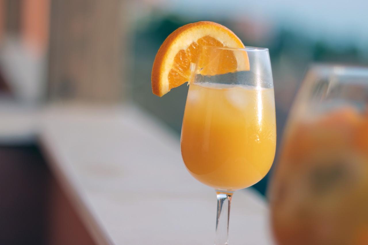 Complimentary Mimosa Drink | Photo by JESHOOTS.COM on Pixabay | Polish Her Not! Nail & Hair Salon | Nail & Hair Salon in Vacaville, CA 95688